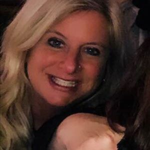 Meet your Posher, Deanna